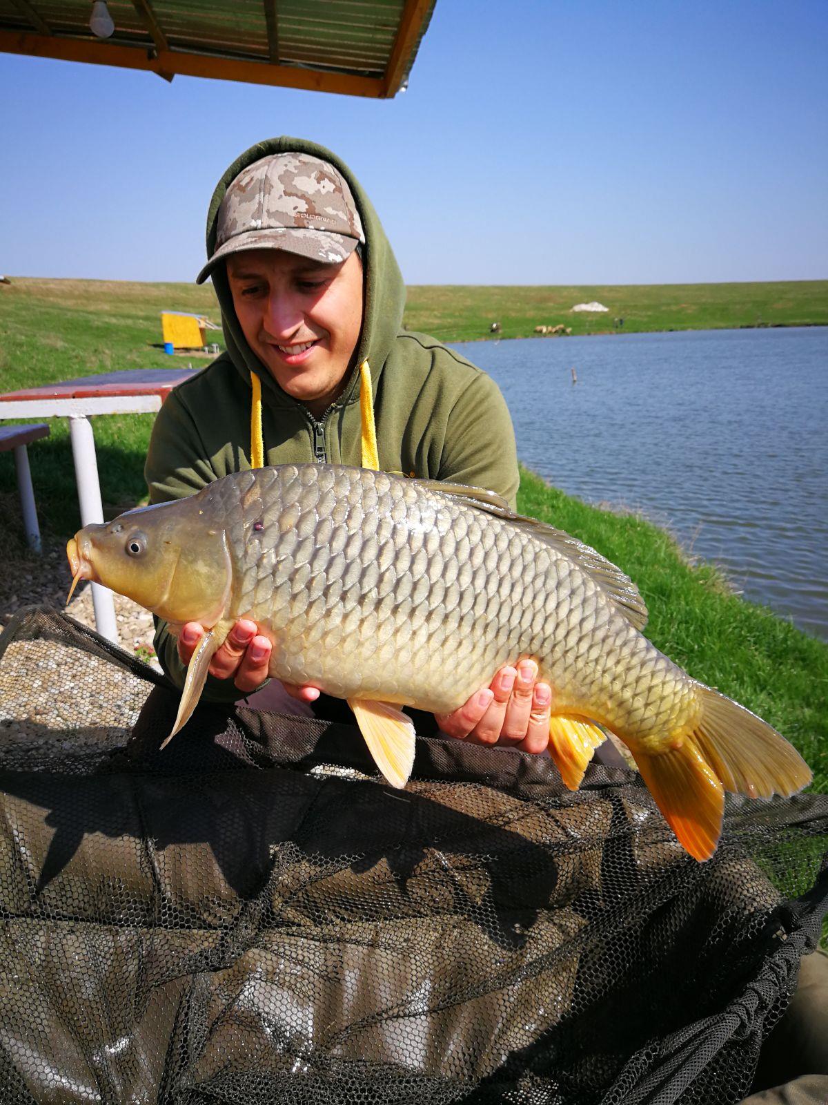 Pescuit Candeasca Bazinul 1 /11-13.04.18 - img-20180413-wa0018.jpg